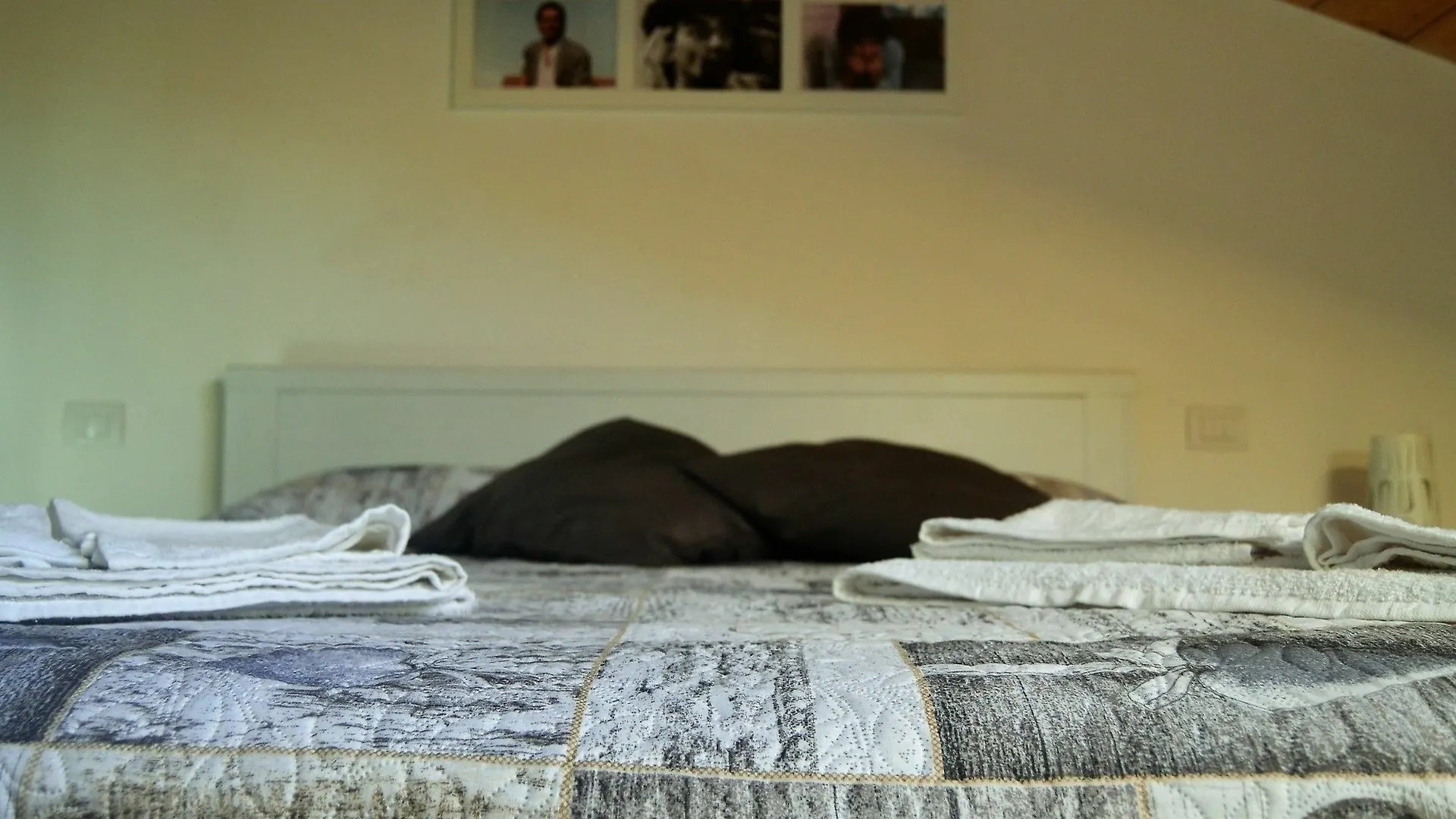 I Re Di Napoli B&B 3*, Naples Italy