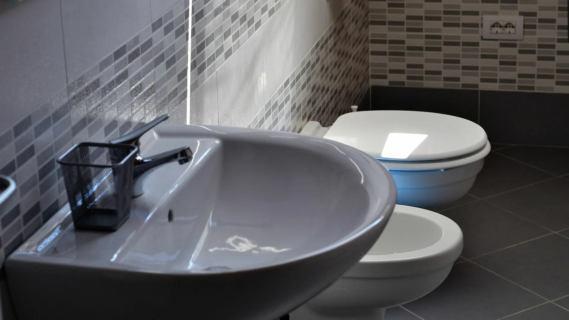 I Re Di Napoli B&B Hotel Naples